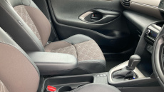 Toyota Yaris Cross 1.5 Hybrid Excel 5dr CVT Hybrid Estate